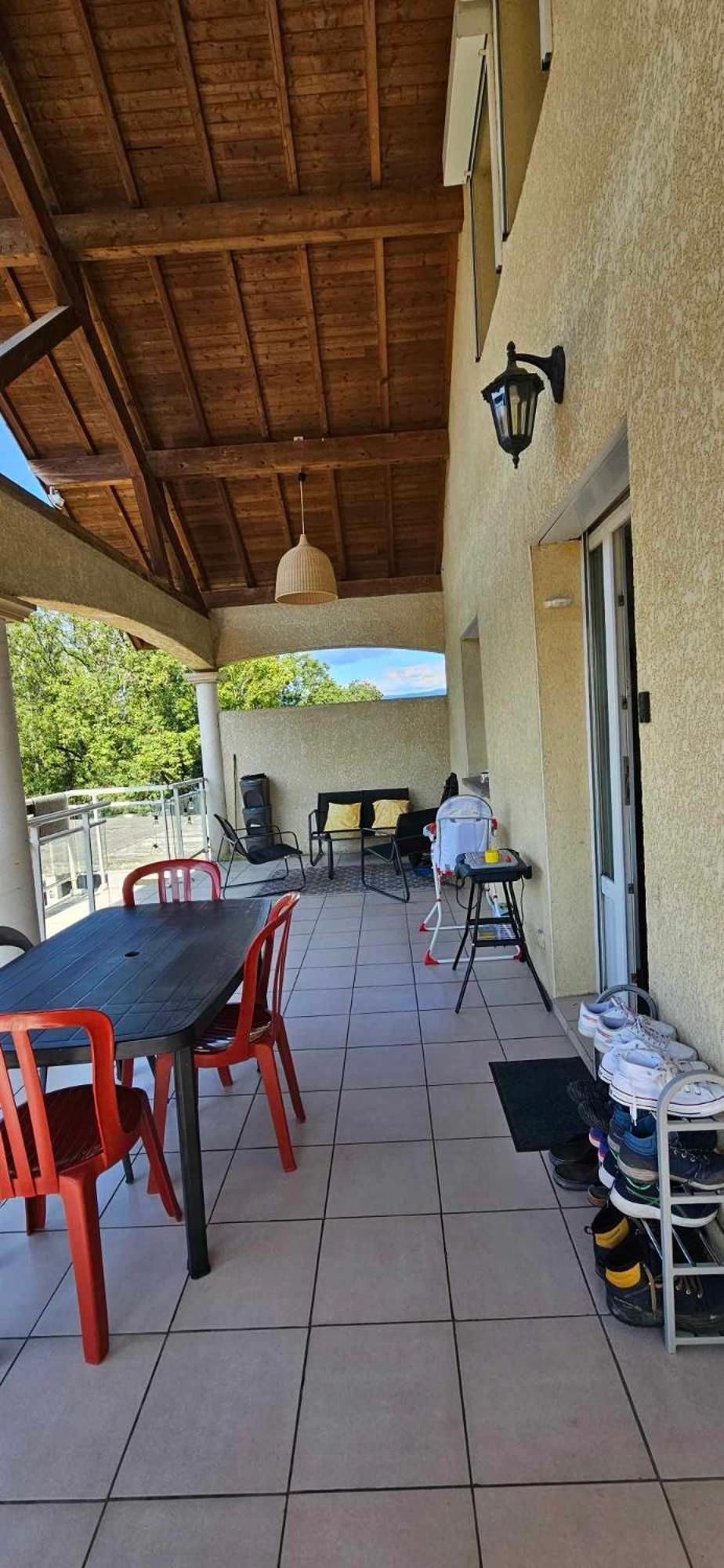 Appartement Dans Notre Maison Domessin Luaran gambar
